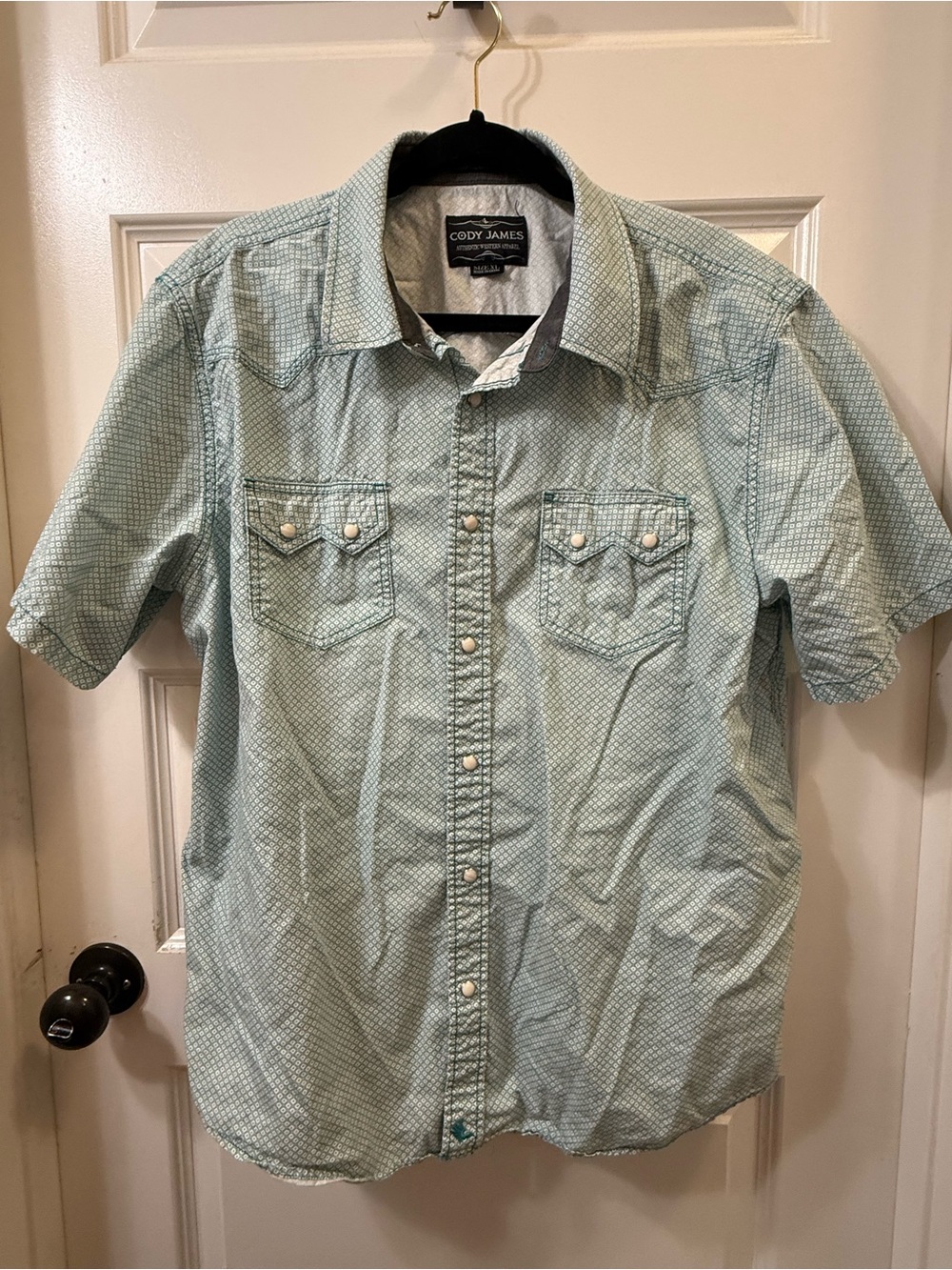 Cody James Authentic Western Apparel Men’s Short Sleeve Pearl Snap Shirt